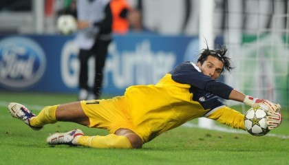九游登录中心-特色冰川徒步探险，极地极限的挑战体验，冰川徒步穿什么鞋