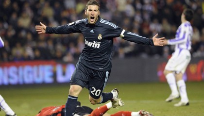 九游登录中心-_城市高架自行车赛：穿越天际线的速度之战_，天际线建造了自行车道有用吗